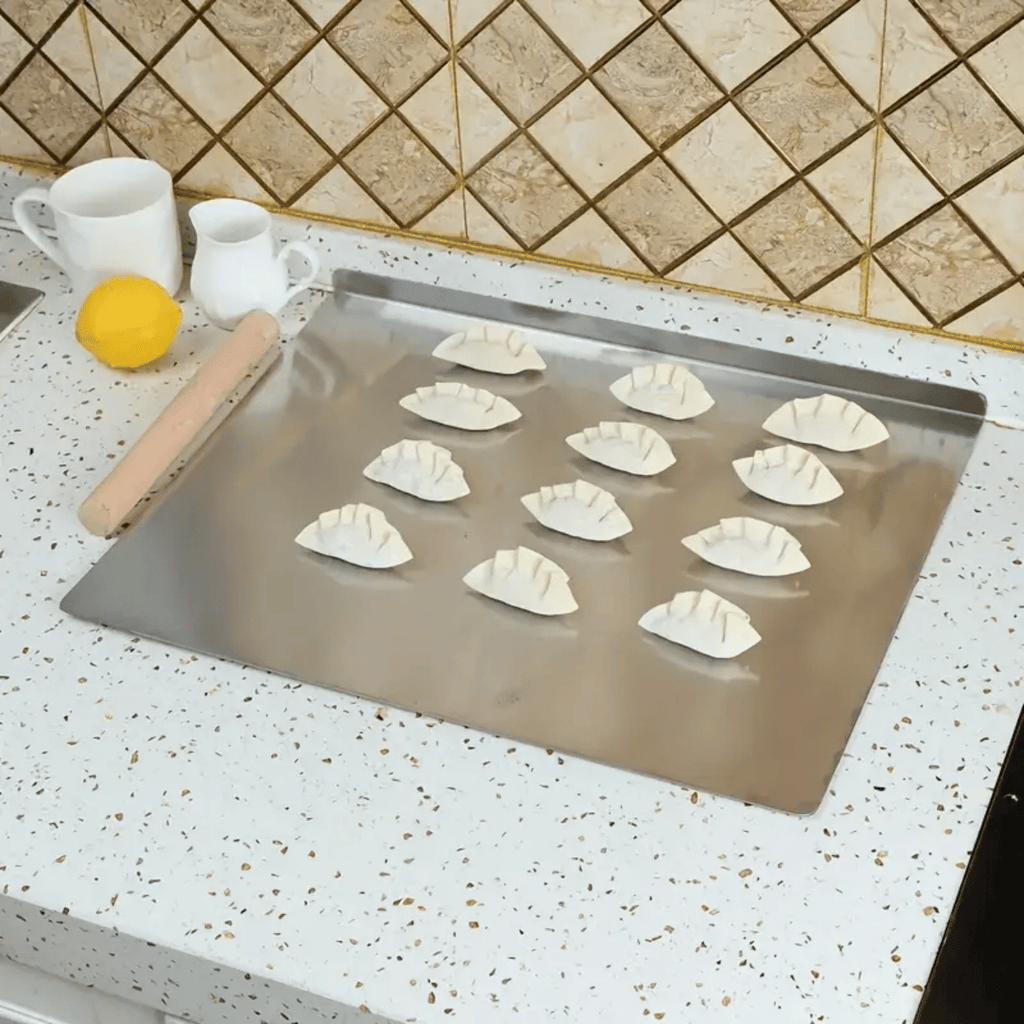 Stainless Steel Cutting Board with Lip for Kitchen Chopping Boards for Countertop Large Metal Cutting Board over Sink Suitable for Meat Fruits Vegetables Bread Noodle and Pizza Bamboo Knives